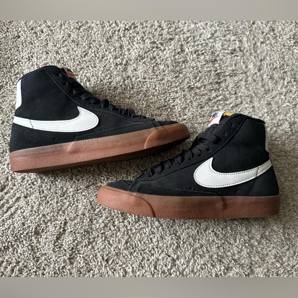 Nike Blazer Mid 77 Suede Black Gum